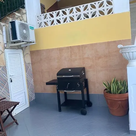 빌라 House For 아데제